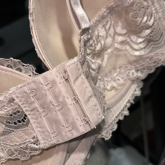 Rene Rofe bras 2 pack Brand New beige nude &‎ taupe brown 40D lightly padded - Picture 4 of 5
